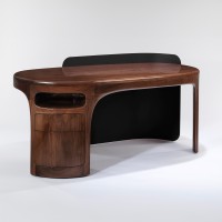 <a href="https://www.galeriegosserez.com/artistes/fourquie-piergil.html">Piergil Fourquié </a> - Bureau Big Boss